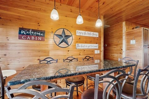 4 Bed 3 Bath Vacation home in Bryson City House in Bryson City