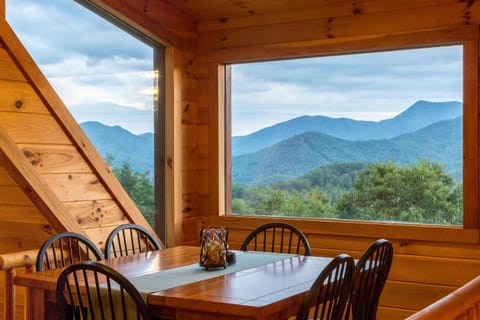 4 Bed 4 Bath Vacation home in Sylva House in Swain County