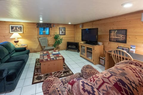 3 Bed 2 Bath Vacation home in Bryson City House in Swain County