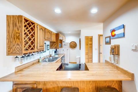 Timber Ridge 203 Apartment in Wildernest