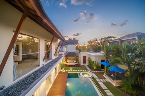 Property building, Pool view, Swimming pool