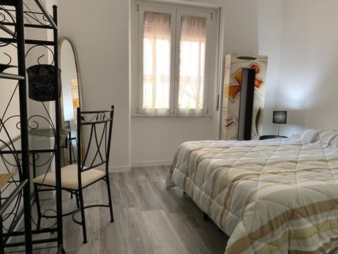 Bedroom, air conditioner