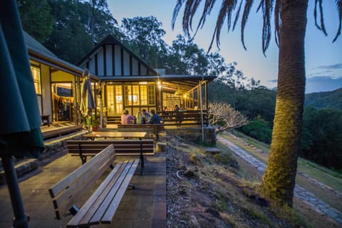 Patio, BBQ facilities, Balcony/Terrace, Lake view, Landmark view