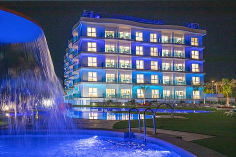 Property building, Facade/entrance, Garden, Swimming pool