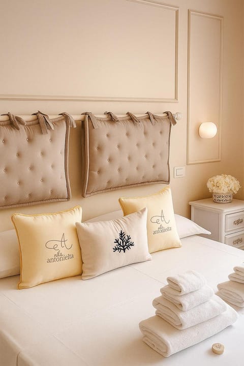 Bed, View (from property/room), Photo of the whole room, Bedroom, Sea view