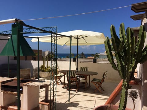 Patio, Day