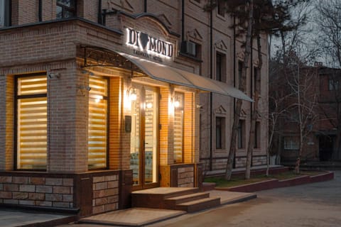 Property building, Facade/entrance