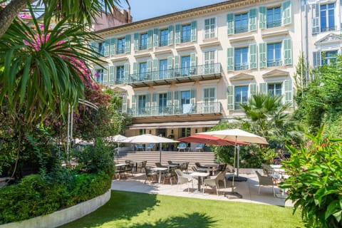 Property building, Patio, Garden