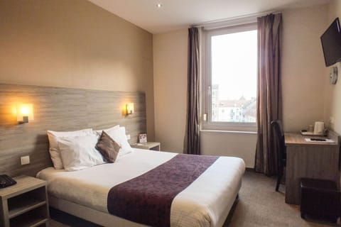 Photo of the whole room, On site