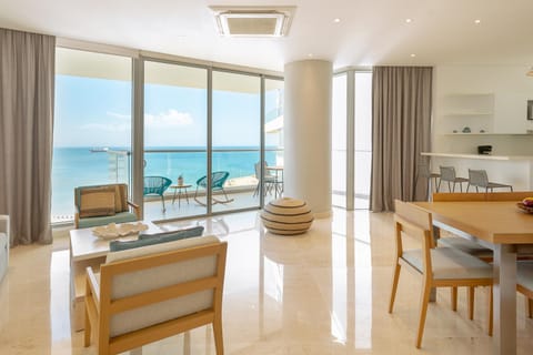 Living room, Dining area, Sea view