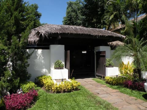 Facade/entrance, Garden