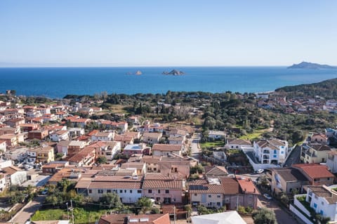 SANTA MARIA NAVARRESE CON GIARDINO E VISTA MARE Apartment in Santa Maria Navarrese