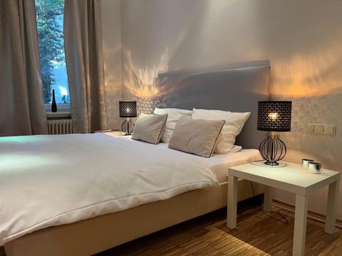 Bed, Photo of the whole room