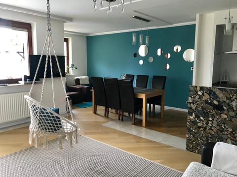 Living room, Seating area, Dining area