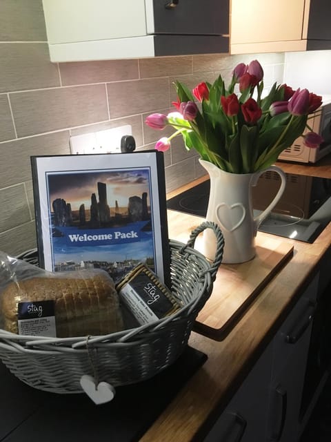 Kennedy Terrace; Modern 2 bedroom house, central House in Scotland