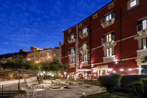 Property building, Night