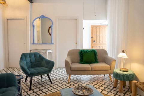 Living room, Lobby or reception