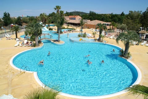 On site, Swimming pool, Swimming pool