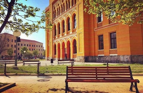 Property building, Neighbourhood, TV and multimedia, Balcony/Terrace, City view