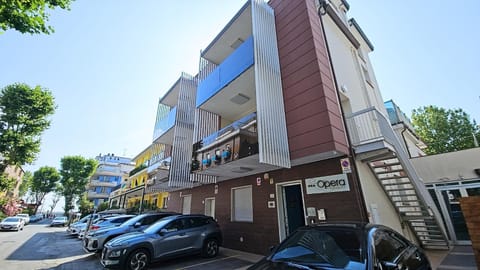 Property building, Day, Street view