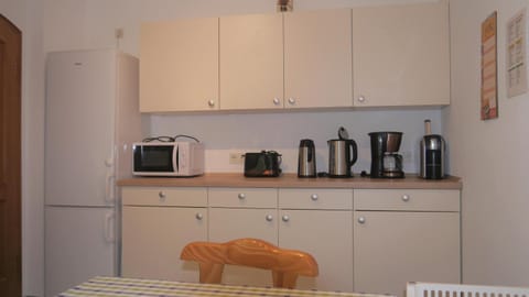 Coffee/tea facilities, Kitchen or kitchenette, minibar, toaster