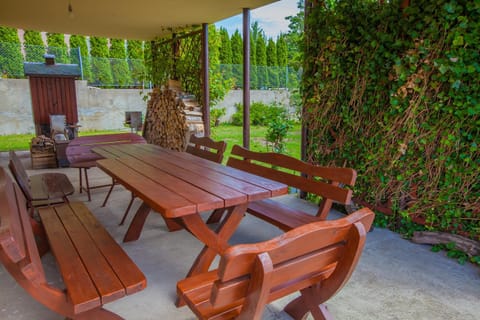 BBQ facilities, Garden