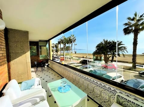 Spring, Day, Natural landscape, Summer, View (from property/room), Balcony/Terrace, Photo of the whole room, Beach, City view, Sea view, Street view, Sunrise, Sunset, Quiet street view