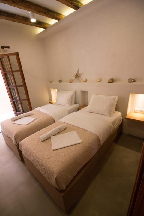 Ilias Apartments Apartment in Platanias