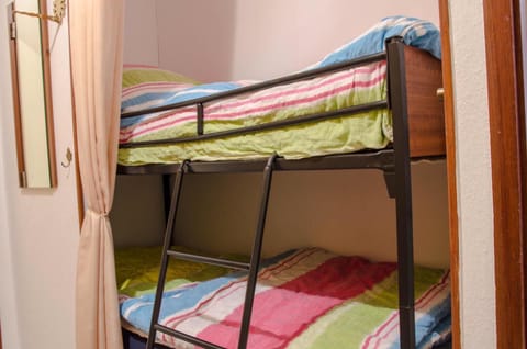bunk bed