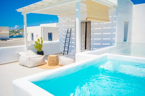 White Blossom Hotel in Paros