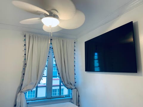 Beach house -magic SoBe 209 Apartment in Flamingo Lummus