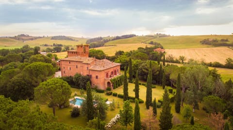 Property building, Garden view, Landmark view