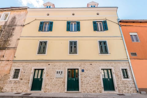 Property building, Facade/entrance, Street view