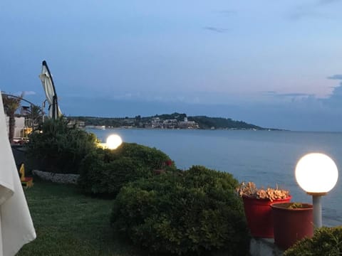 Iris Seafront Apartments Apartment in Halkidiki