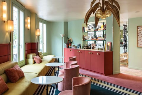 Lounge or bar