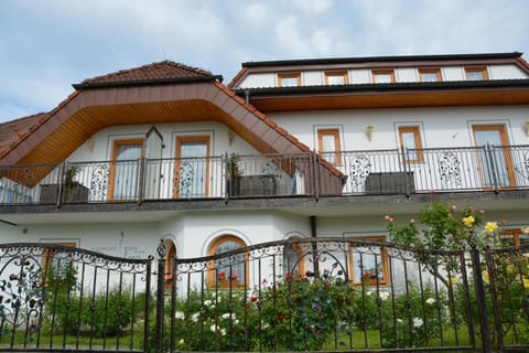 Property building, Restaurant/places to eat, View (from property/room), Balcony/Terrace
