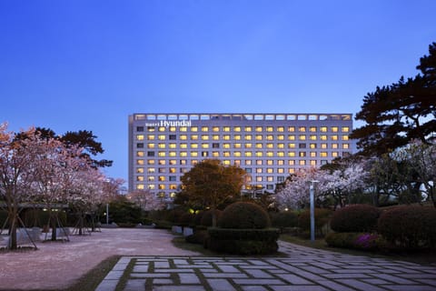 Facade/entrance, Spring, Other