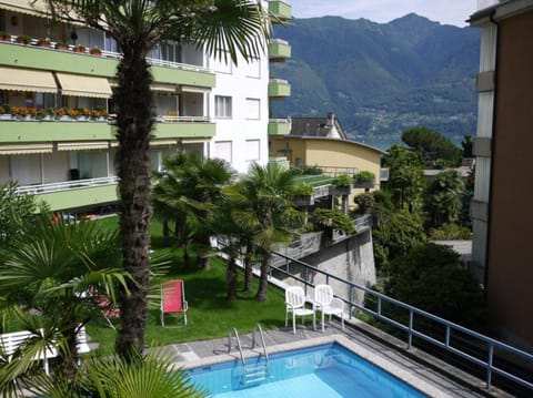 Facade/entrance, Swimming pool, Swimming pool