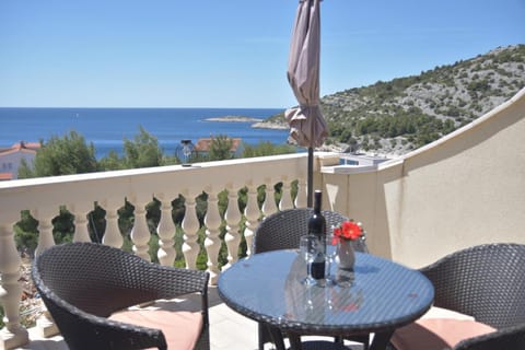 Balcony/Terrace, Seating area, Sea view