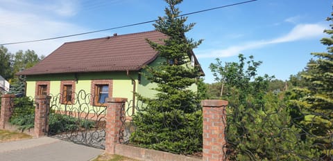 Zielona Mila Dom Wakacyjny House in Pomeranian Voivodeship