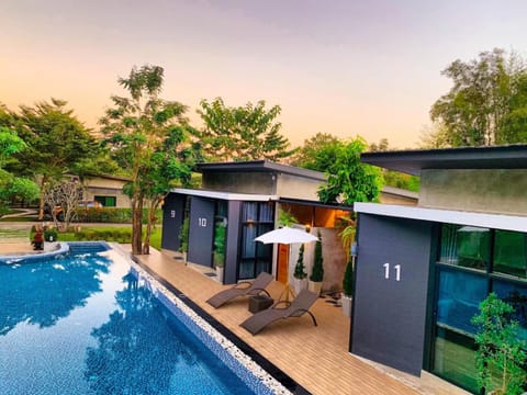 Pool view, Swimming pool