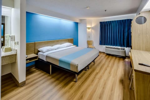 Photo of the whole room, On site