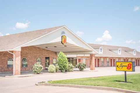 Property building, Day, On site, Time of day