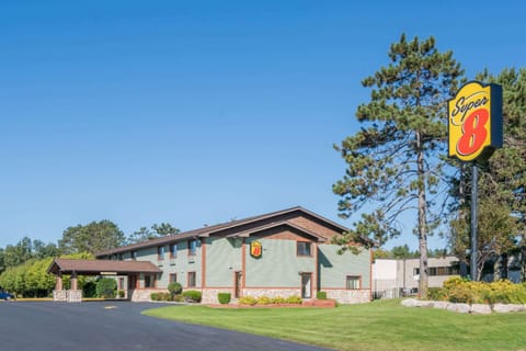 Property building, Day, On site, Time of day