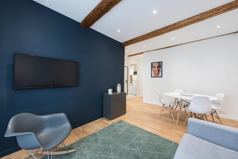 APPARTEMENT 1 NEUF sur le port à coté de la plage Apartment in Saint-Raphael