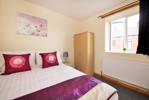 No 10 Lime House Vacation rental in Oldham