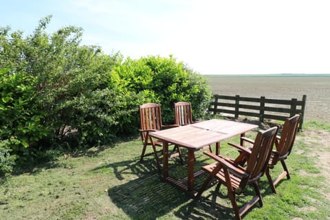 Waegen Uus Apartment in Wolphaartsdijk