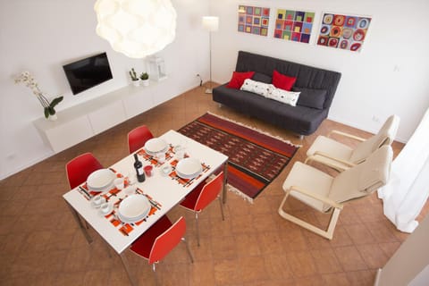 Restaurant/places to eat, Dining area