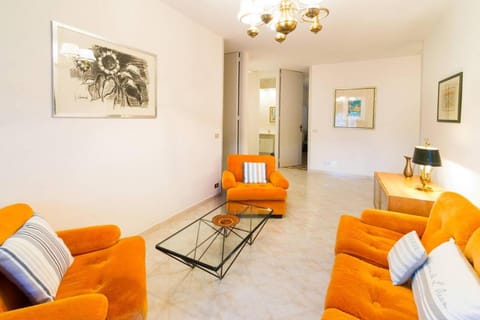 Galilei61 - 3 camere, 2 bagni, garage e vista mare Apartment in Sanremo