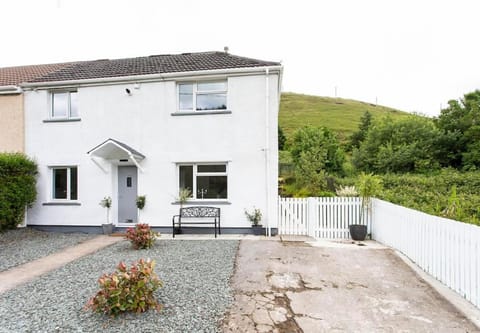 Afan Forest House - Private doubles or Twin options! House in Wales